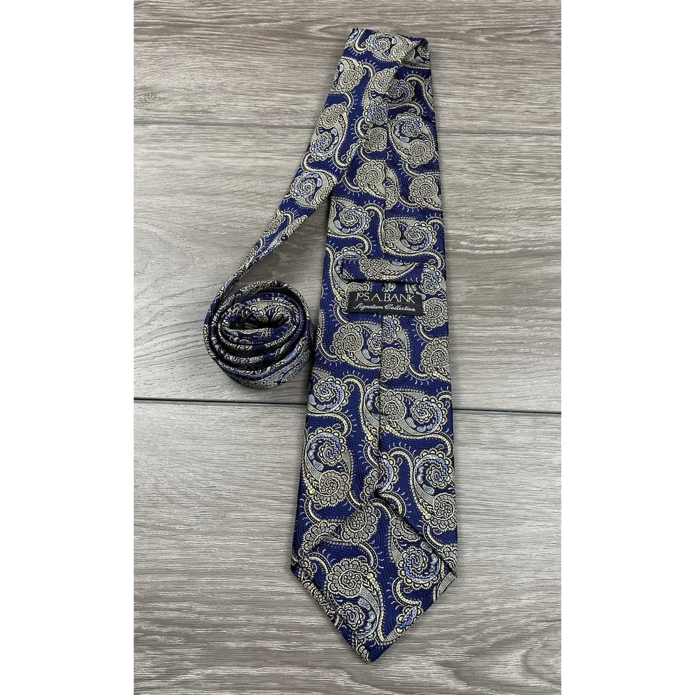 Jos A Bank Men's Signature Collection Paisley Necktie Blue 4